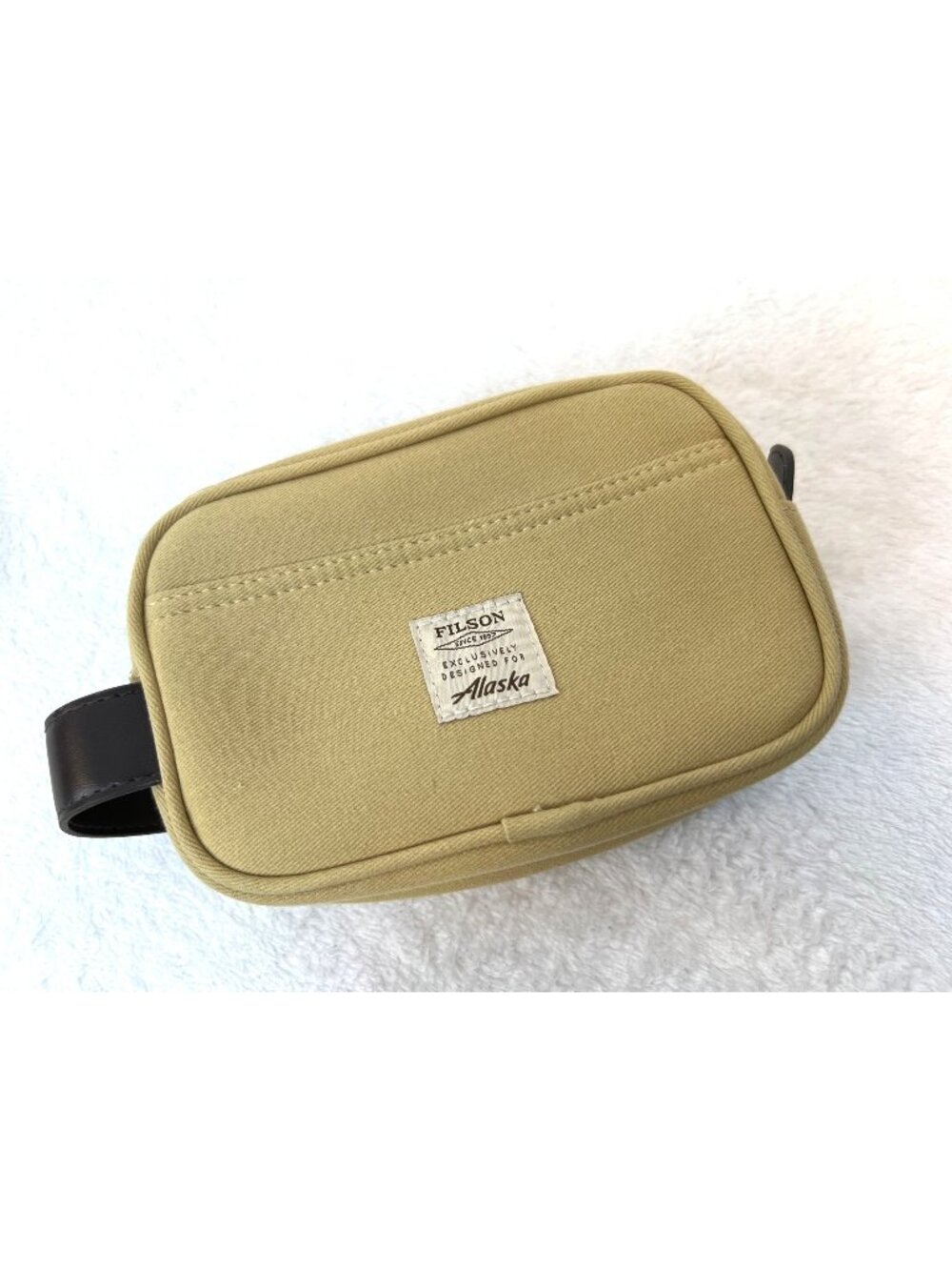 Filson x Alaska Airlines Tan Canvas Leather Toiletry Bag NWOT